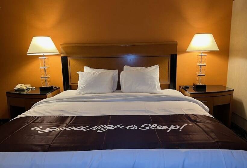 فندق Bradley Inn