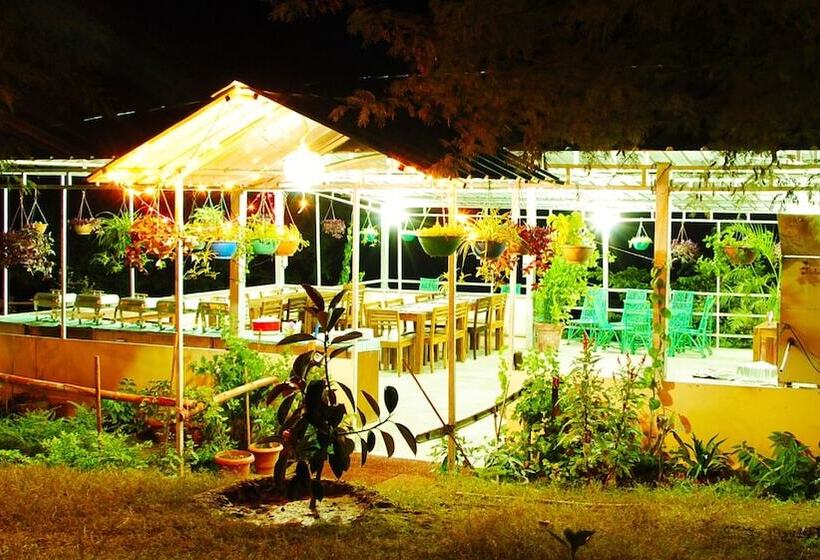 Отель Camp High 5 Jayalgarh