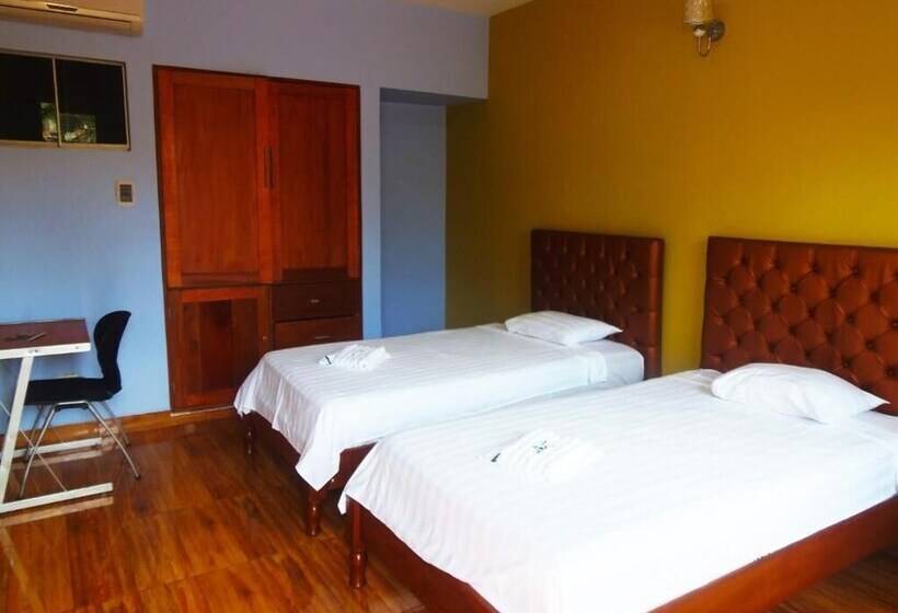 酒店 El Palacio De Los Lirios