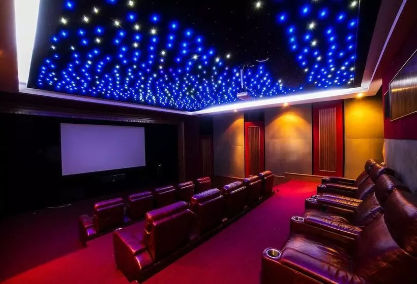 ホテル El Roble Resort