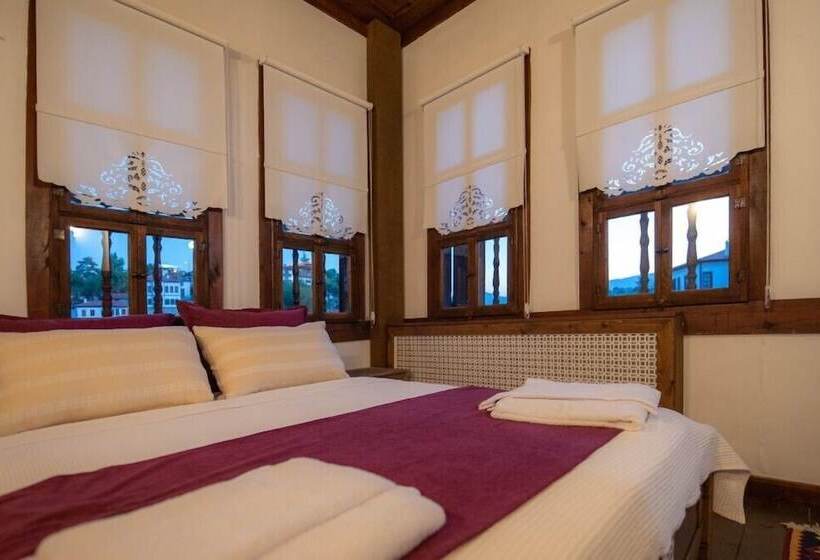 호텔 Kürkçü Konak