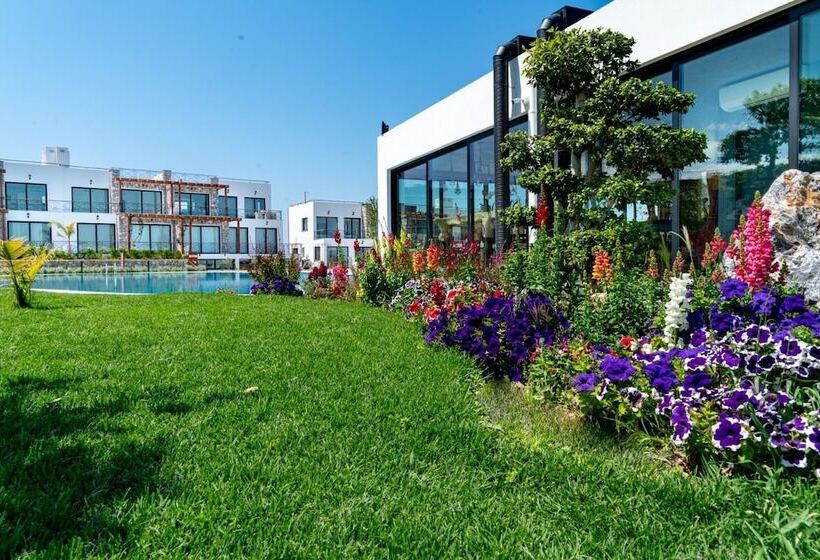 Отель Maldive Holiday Resort