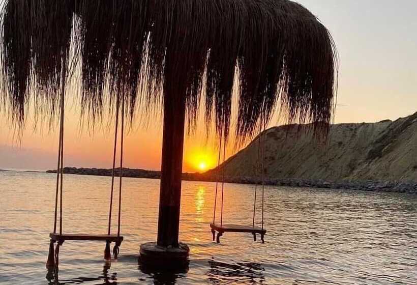 Отель Maldive Holiday Resort