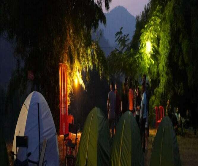 Hotel Moustache Kamp Kalakund