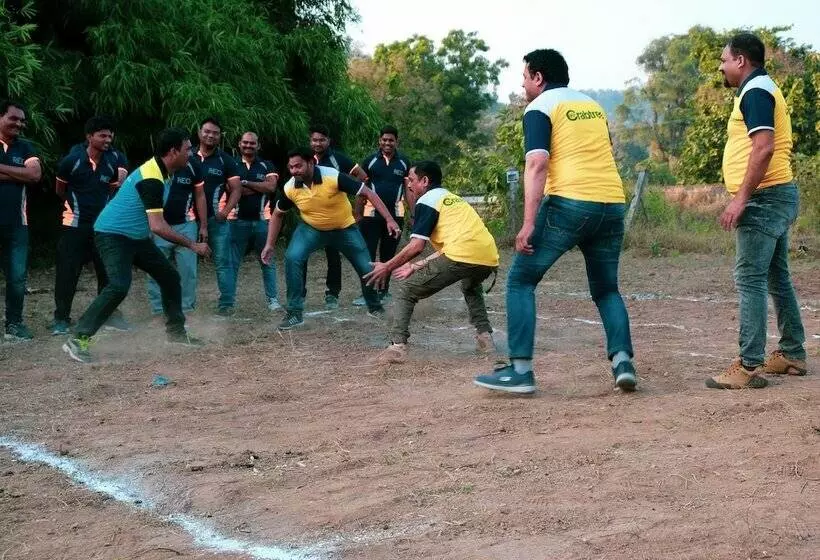 Hotelli Moustache Kamp Kalakund