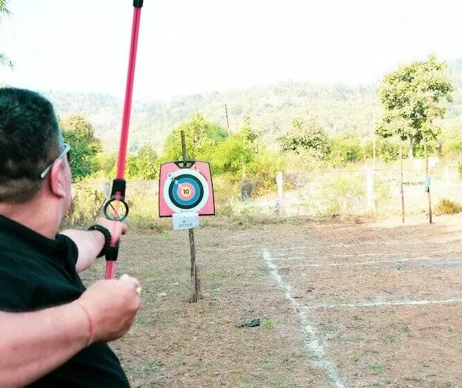 Hotelli Moustache Kamp Kalakund