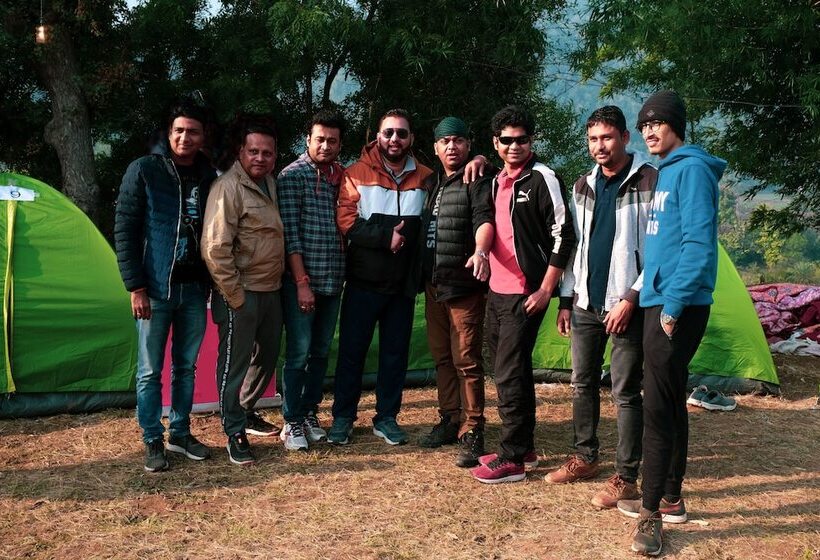 Hotel Moustache Kamp Kalakund