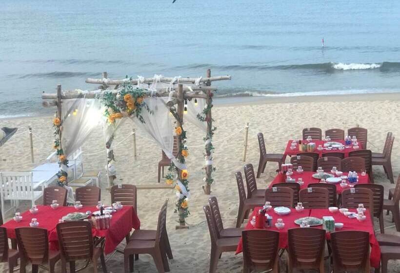 هتل Nana Lee Homestay & Restaurant