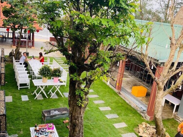 هتل Nana Lee Homestay & Restaurant