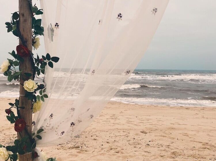 هتل Nana Lee Homestay & Restaurant