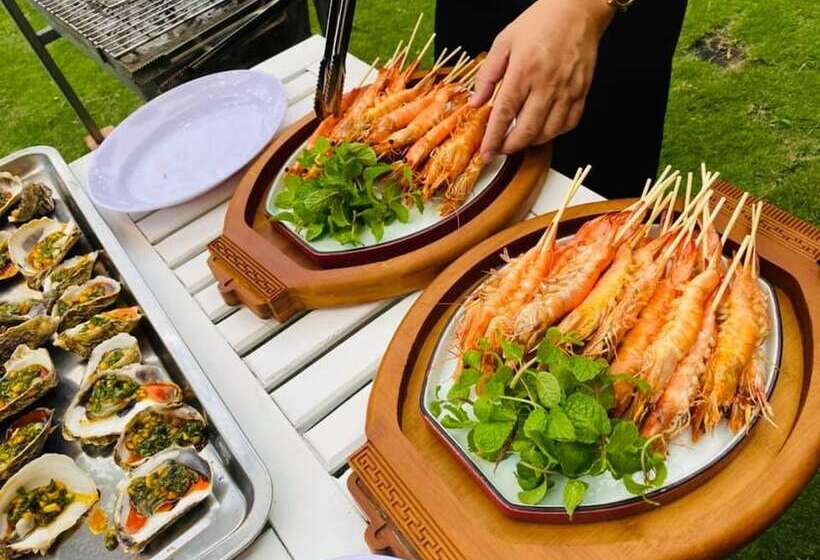 هتل Nana Lee Homestay & Restaurant