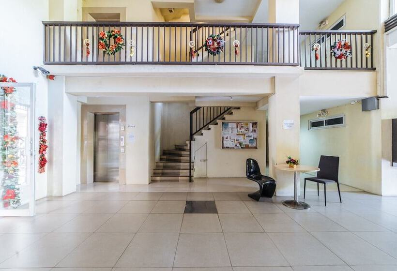 Hotel Reddoorz Plus Near Ck Square Cainta