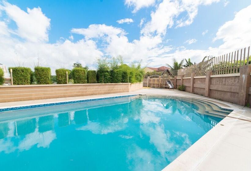 Hotel Reddoorz Plus Near Ck Square Cainta