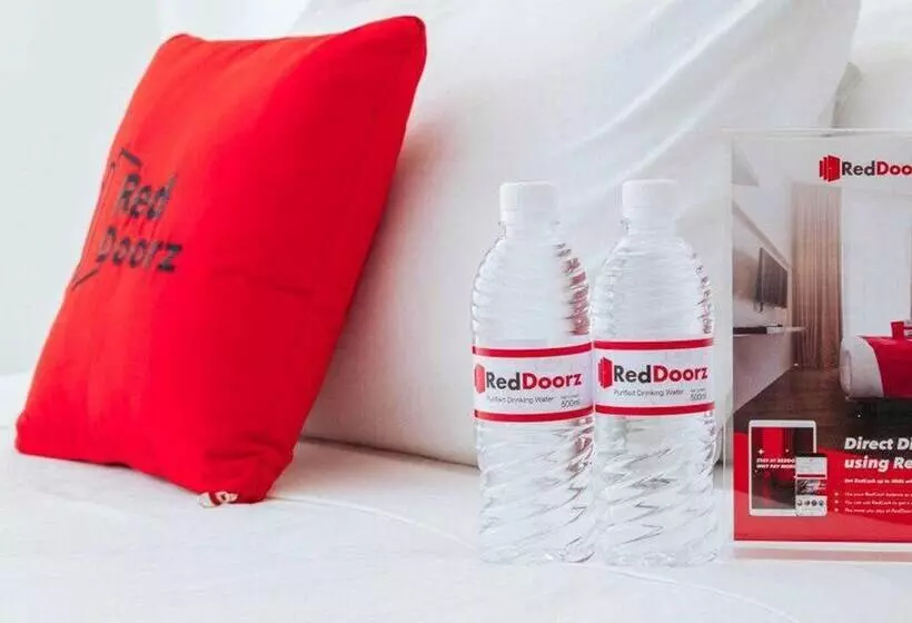 ホテル Reddoorz Plus Near Ck Square Cainta