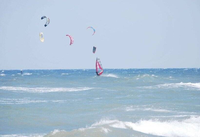 Schoenes Modernes Ferienhaus Am See