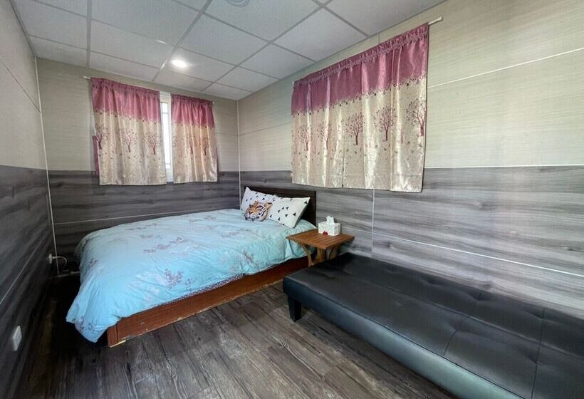 پانسیون 31 Backpack Guest House