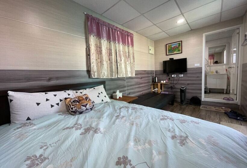 پانسیون 31 Backpack Guest House