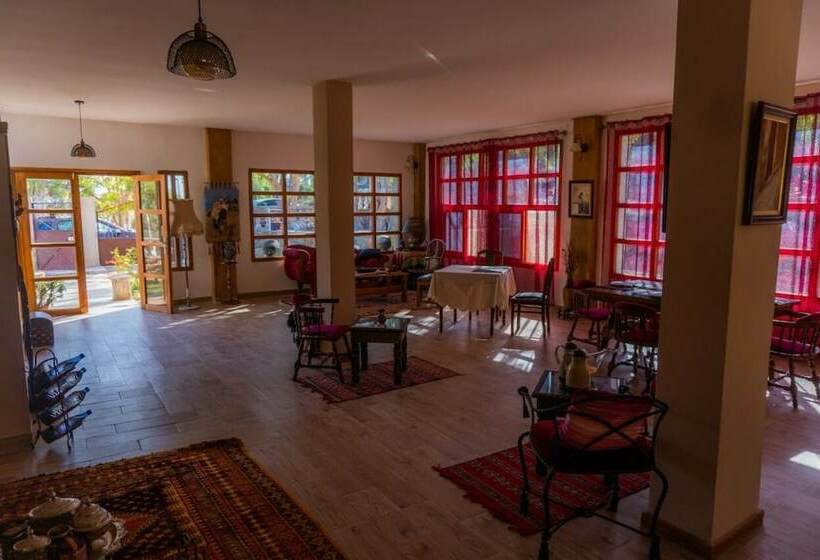 پانسیون Bienvenue Aux Iris