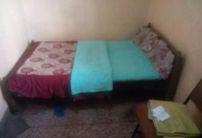 پانسیون Junction Guest House