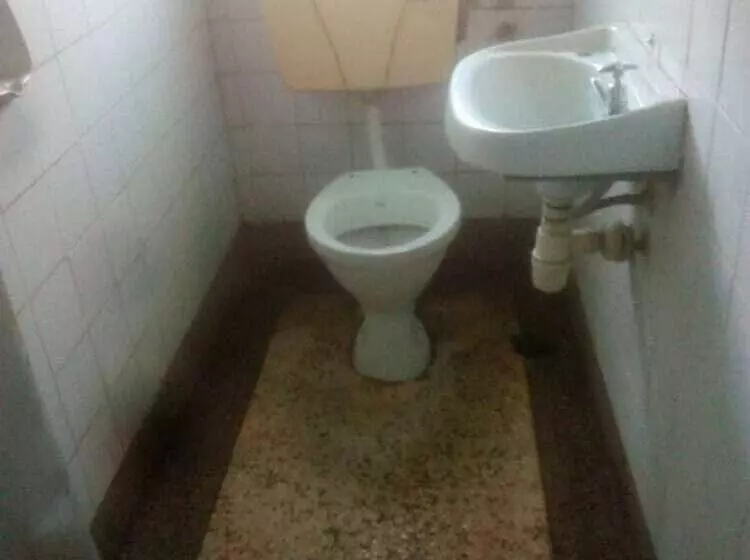 پانسیون Junction Guest House