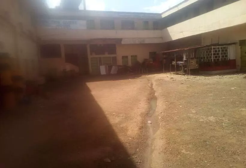 پانسیون Junction Guest House
