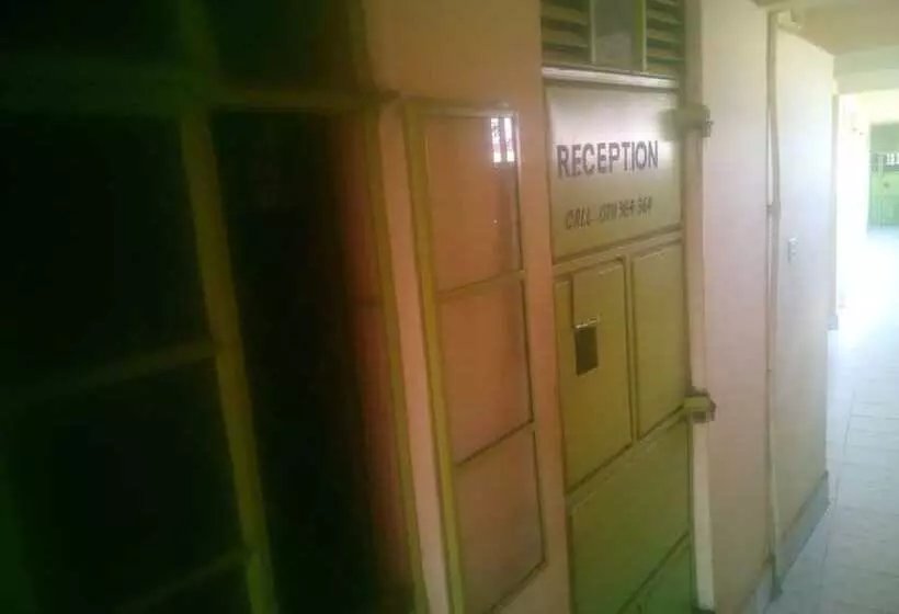 پانسیون Junction Guest House