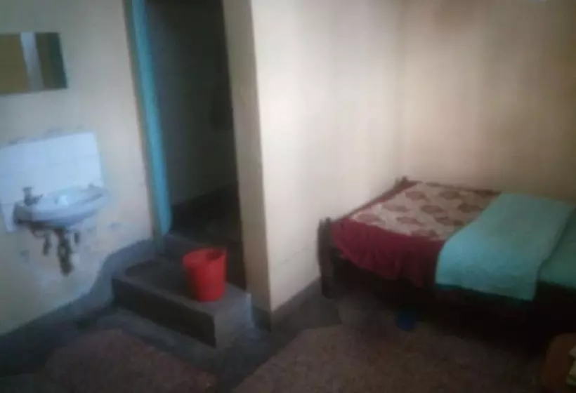 پانسیون Junction Guest House