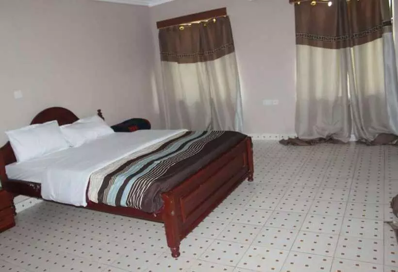 پانسیون Namelok Retreat Centre