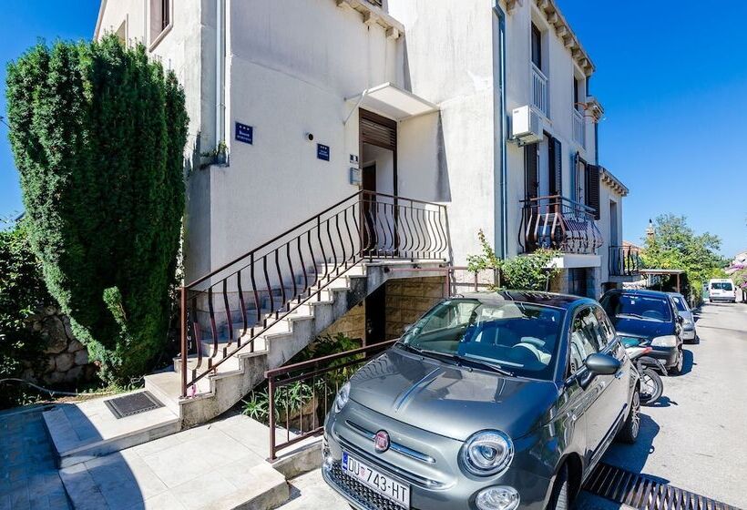 פנסיון Room Bruna