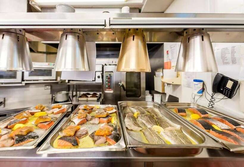 بنسيون The Bosun