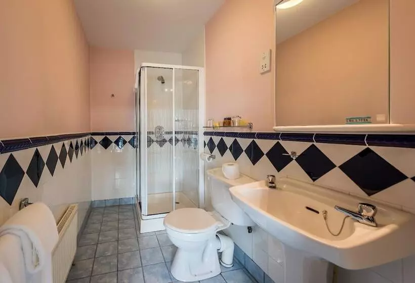 ペンション The Bosun