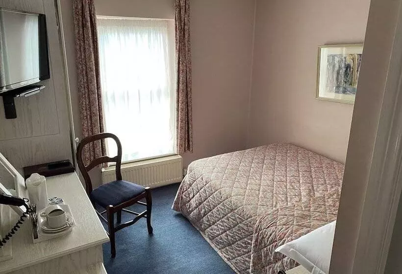 ペンション The Bosun