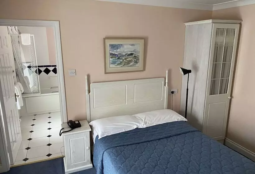 ペンション The Bosun