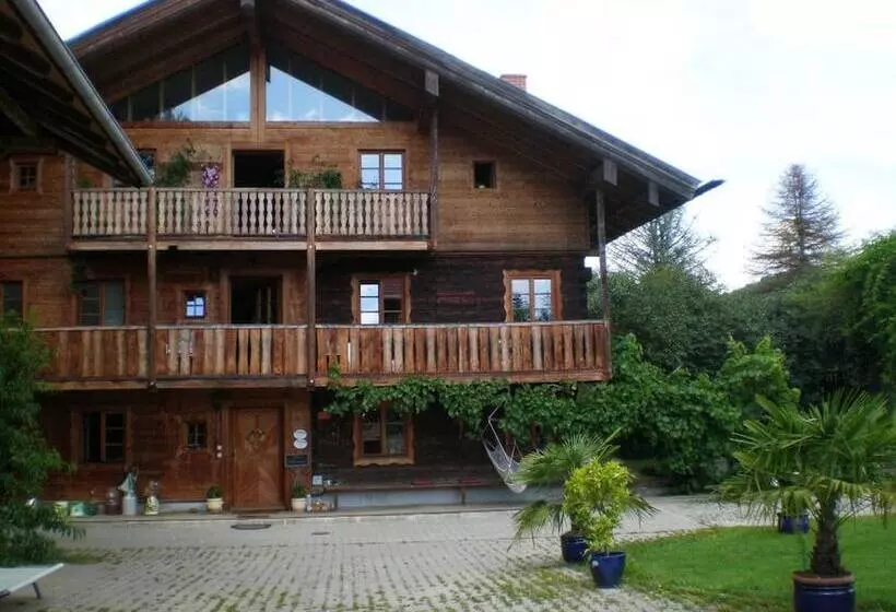 Majatalo Wampendobler Paradies