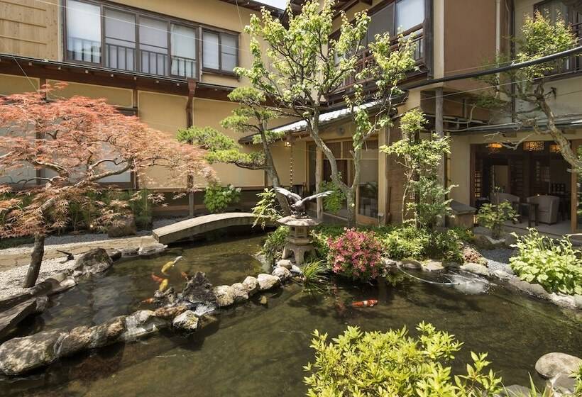 Ryokan Yugarawa Fuga