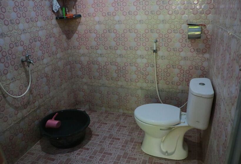 הוסטל Suparman Homestay