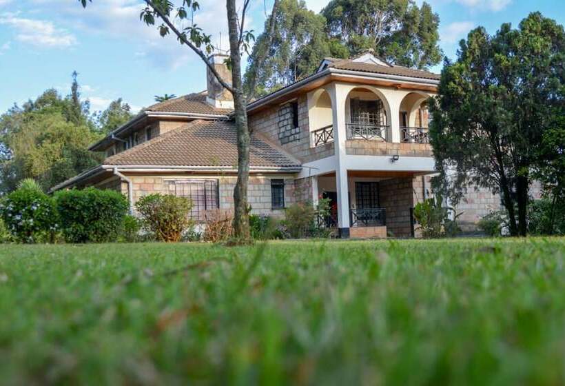 تختخواب و صبحانه Firsthill Haven Accommodation