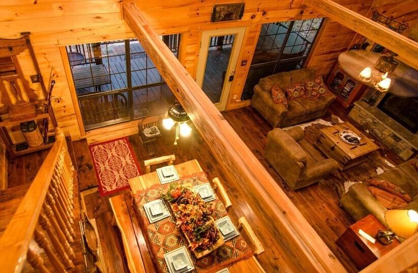 Breathless Cabin Includes Free Wifi, Parking Onsite, Private Hot Tub, And Bbq By Redawning