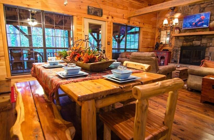 Breathless Cabin Includes Free Wifi, Parking Onsite, Private Hot Tub, And Bbq By Redawning