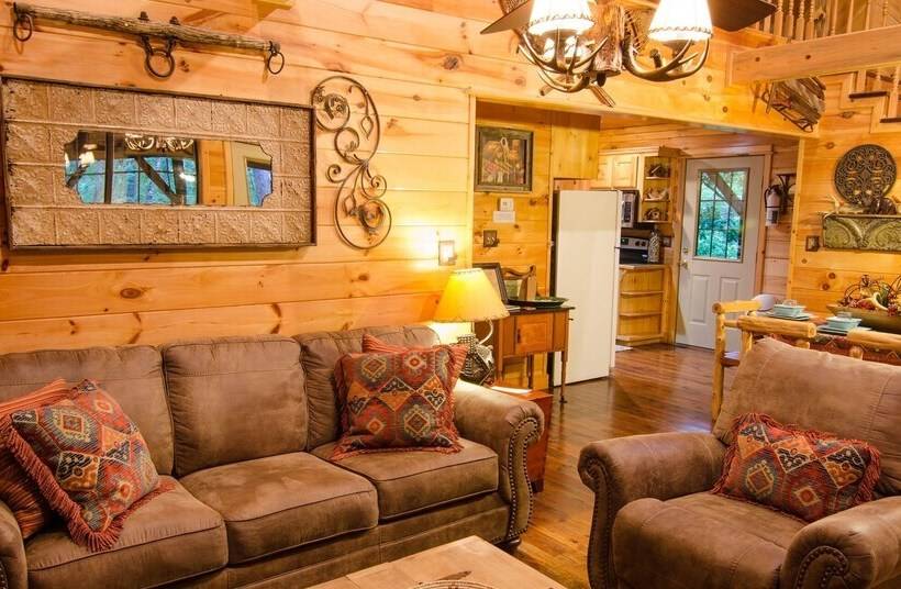 Breathless Cabin Includes Free Wifi, Parking Onsite, Private Hot Tub, And Bbq By Redawning