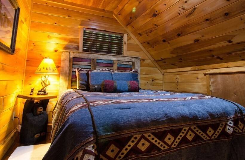Breathless Cabin Includes Free Wifi, Parking Onsite, Private Hot Tub, And Bbq By Redawning