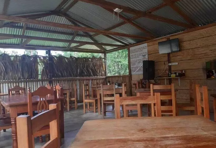 Hotelli Cabaña Luna Roja