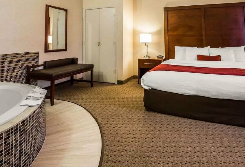 Hotelli Comfort Suites