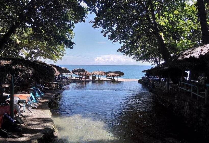 هتل Glamping Ecolodge Cueva De Las águilas