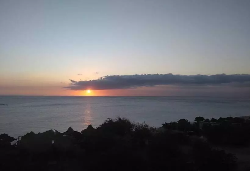 هتل Glamping Ecolodge Cueva De Las águilas