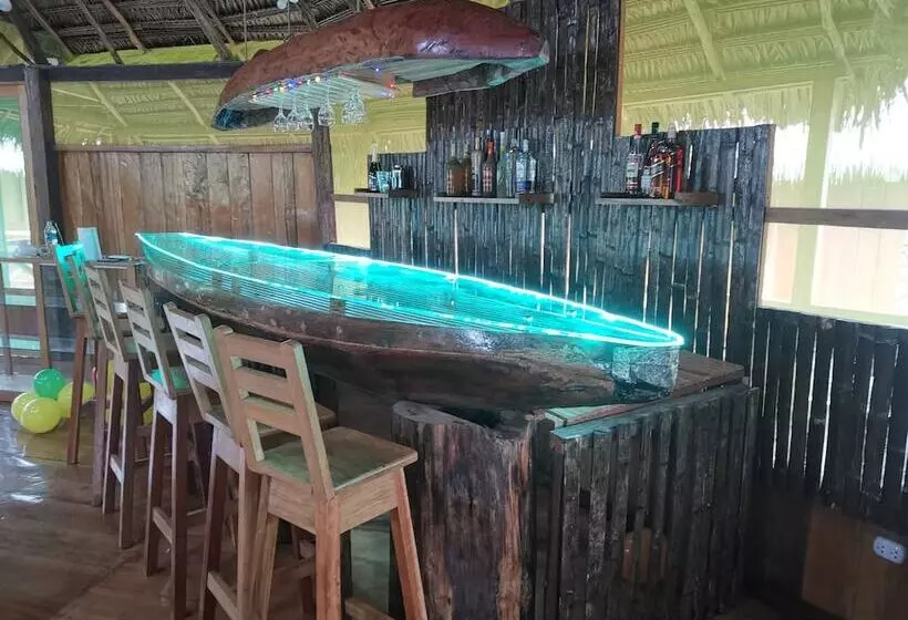 ホテル Grand Amazon Lodge & Tours
