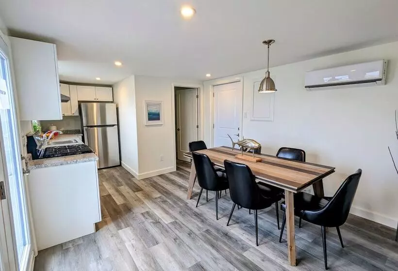 Hotelli Great Blue Resorts   Mccreary S Beach