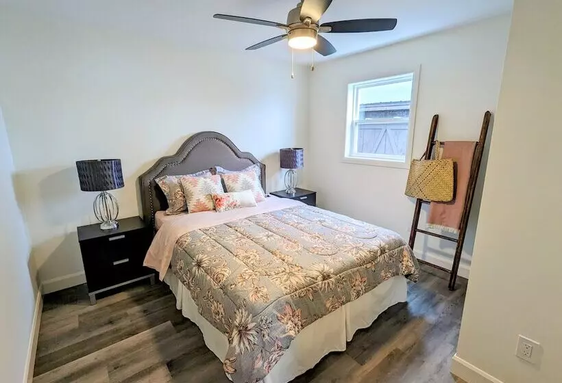 Hotelli Great Blue Resorts   Mccreary S Beach