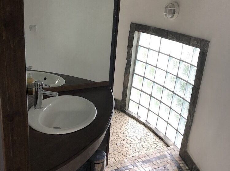 هتل Naina Park Resort