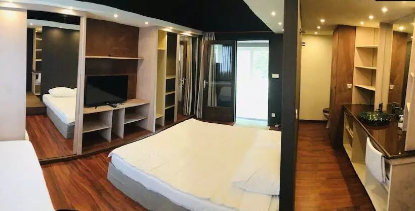 هتل Naina Park Resort